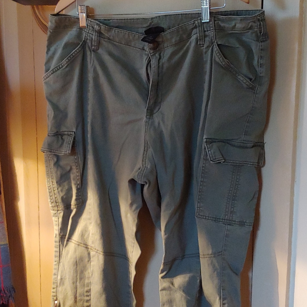 Cargo pants